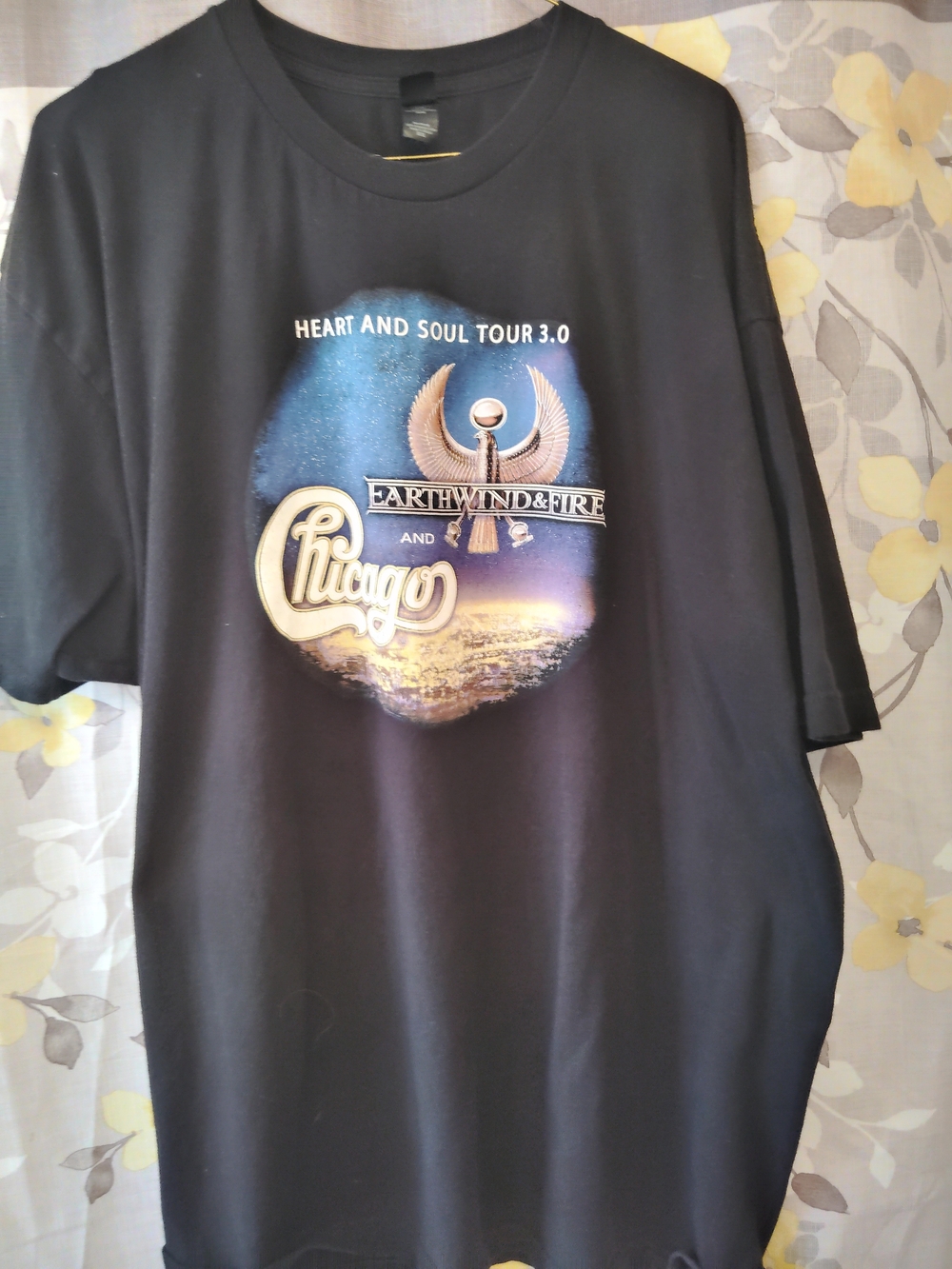 Unk Black Earth, Wind & Fire x Chicago Heart and Soul Tour Tee